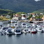 Familyfriendly-modern, In The Fishingtown Stamsund, With Sauna And Jacuzzi * Stamsund