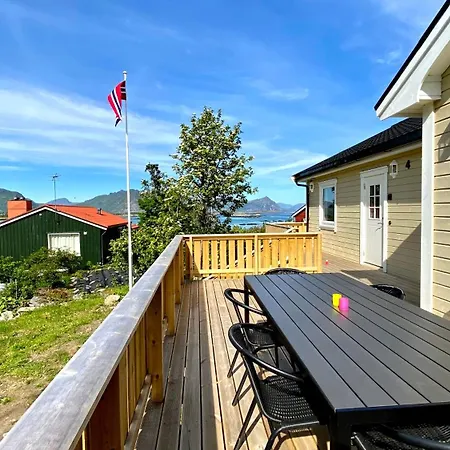 Lejlighed Familyfriendly-modern, In The Fishingtown Stamsund, With Sauna And Jacuzzi *