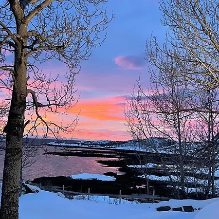 Apartament Familyfriendly-modern, In The Fishingtown Stamsund, With Sauna And Jacuzzi