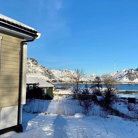 Familyfriendly-modern, In The Fishingtown Stamsund, With Sauna And Jacuzzi