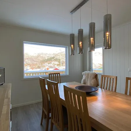 Familyfriendly-modern, In The Fishingtown Stamsund, With Sauna And Jacuzzi Stamsund