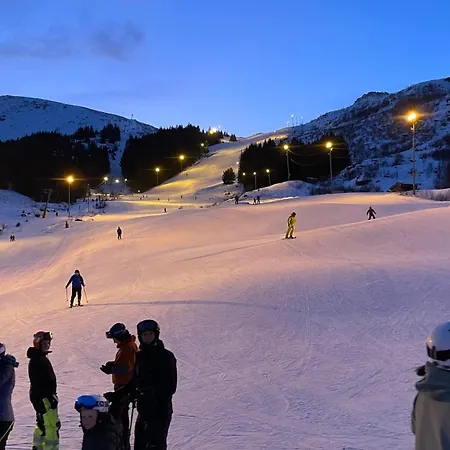 Familyfriendly-modern, In The Fishingtown Stamsund, With Sauna And Jacuzzi *