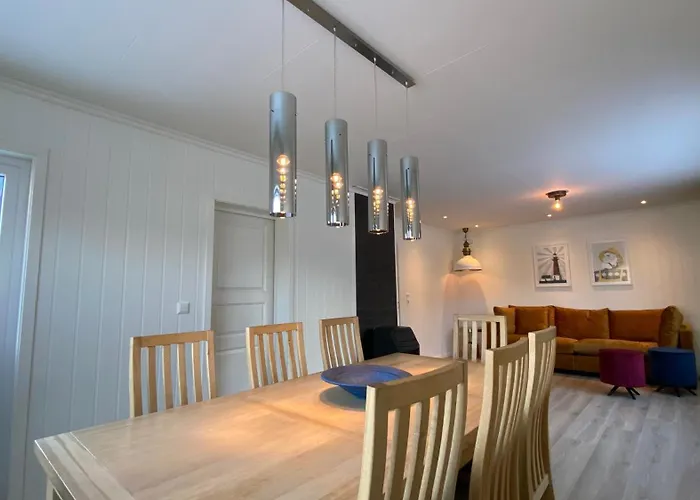 Apartment Familyfriendly-modern, In The Fishingtown Stamsund, With Sauna And Jacuzzi