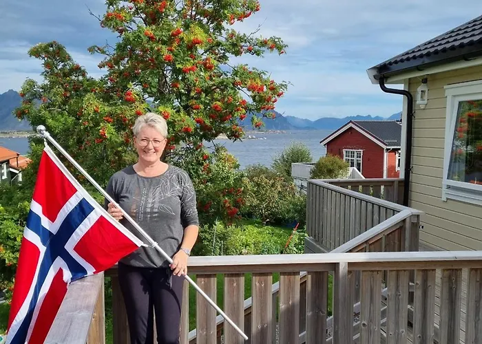 Familyfriendly-modern, In The Fishingtown Stamsund, With Sauna And Jacuzzi