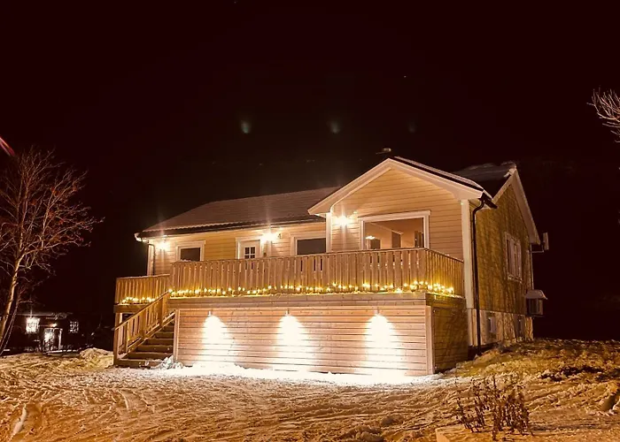 Familyfriendly-modern, In The Fishingtown Stamsund, With Sauna And Jacuzzi * סטמסונד