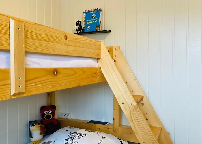 Apartment Familyfriendly-modern, In The Fishingtown Stamsund, With Sauna And Jacuzzi *