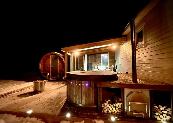 Familyfriendly-modern, In The Fishingtown Stamsund, With Sauna And Jacuzzi *